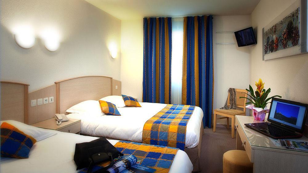 Hotel Le Kolibri Tournus Exterior foto